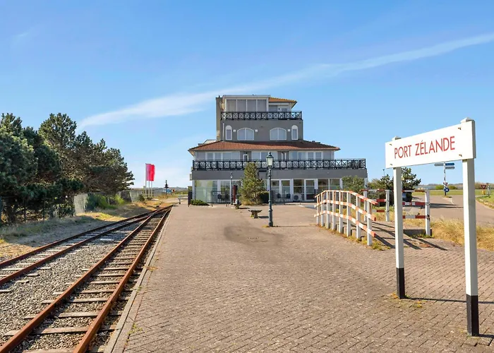 De Strandjutter - Kabbelaarsbank * Ouddorp